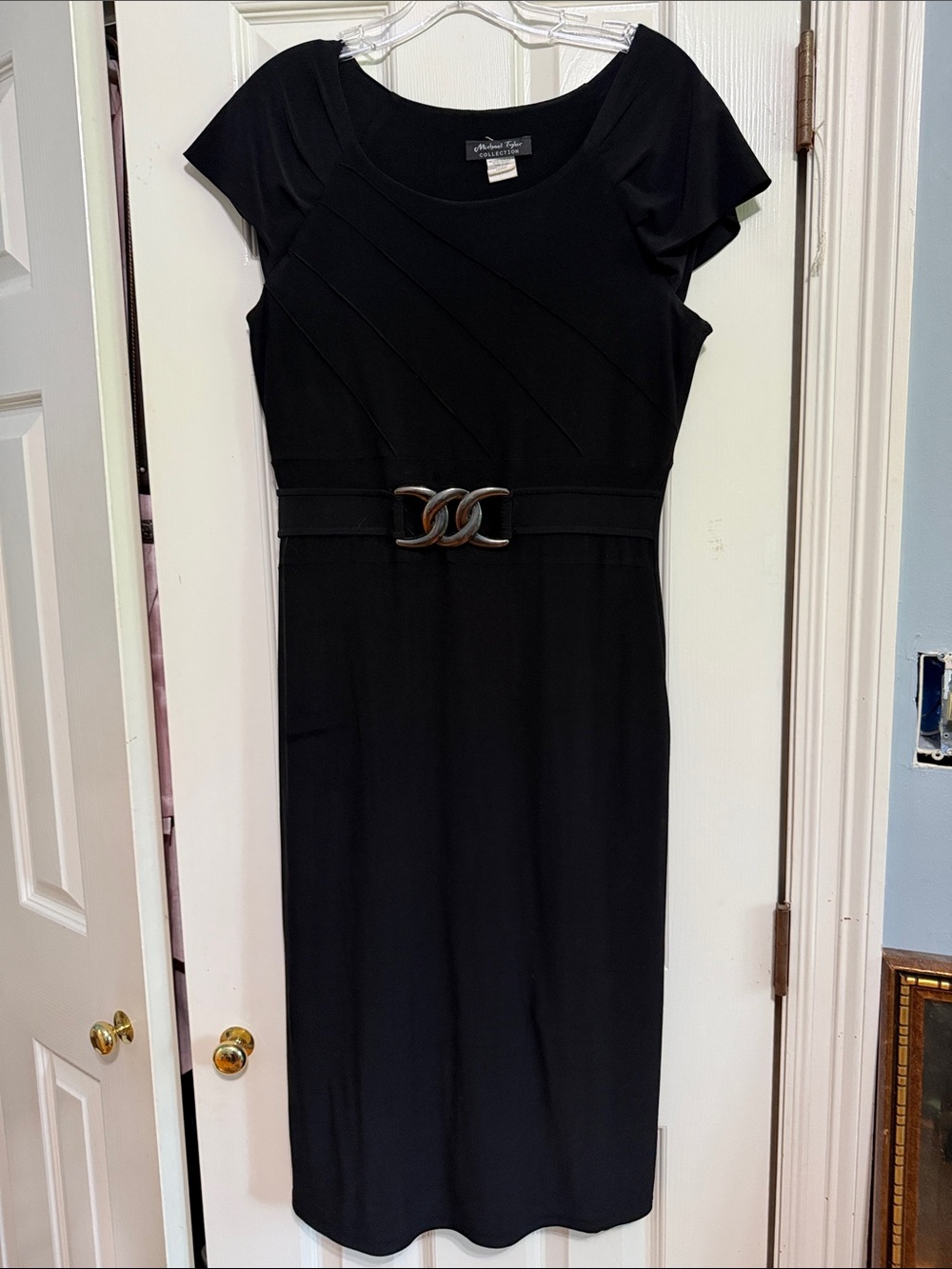 Black Cap-Sleeve Midi Dress with Decorative Buckle